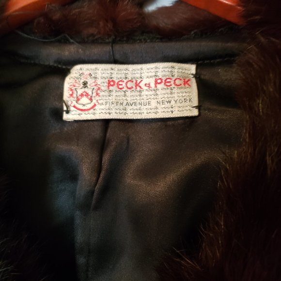 1950s Vintage Peck & Peck Curly Lamb Coat with Mink Collar - Picture 5 of 9